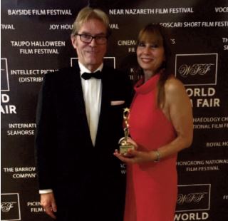 Luisa Neri e Markus Otz alla premiazione di “Alone” a New York “Alone” premiato a New York.