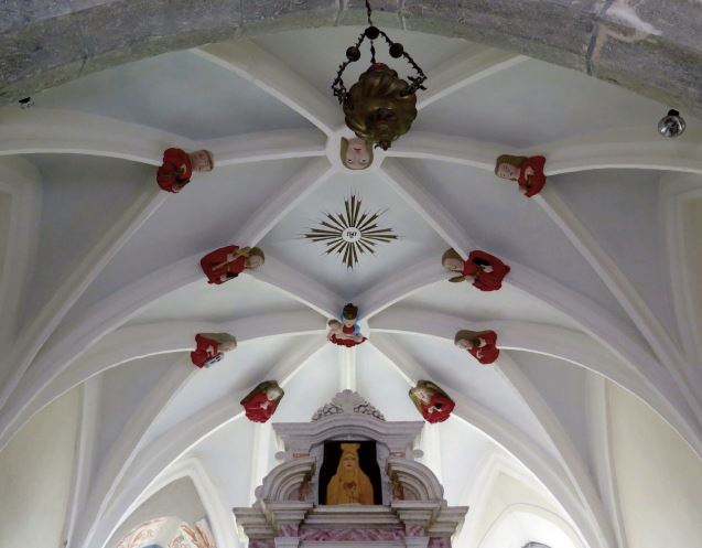 Soffitto gotico della Chiesa di San Bartolomeo Apostolo Chiesa di San Bartolomeo Apostolo.