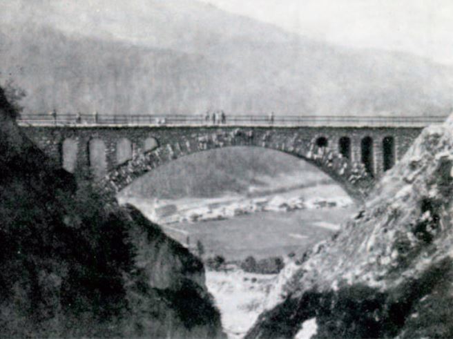 Un ponte in direzione dell'Arlberg Un ponte in direzione dell'Arlberg