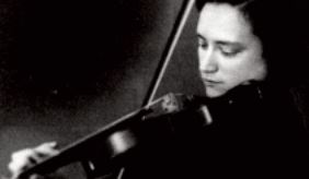 La violinista Pina Kalc La violinista Pina Kalc