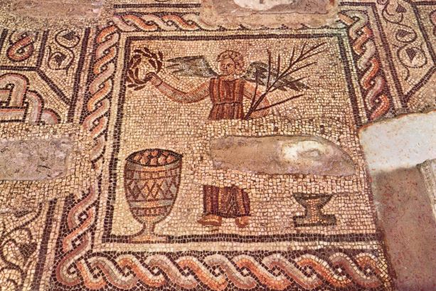 Mosaico della Vittoria eucaristica, Aquileia Mosaico della Vittoria eucaristica, Aquileia